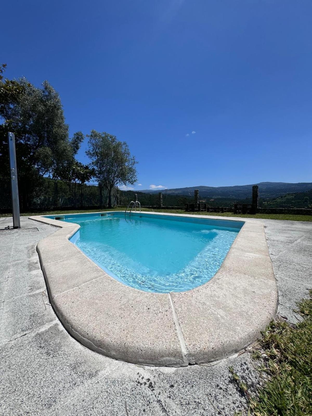 Casa 2 Habitaciones Con Piscina Y Cenador Al Aire Libre بونتيفيذرا المظهر الخارجي الصورة